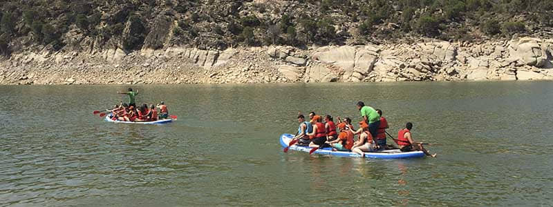 Big paddle surf para grupos, escolares, empresas en el pantano de San Juan, Madrid