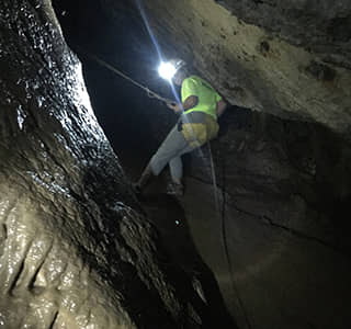 Centro Turismo activo valle de Lozoya, espeleología