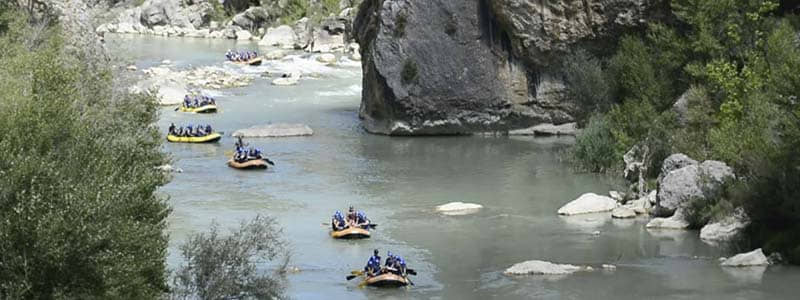 Rafting en Pirineos, río Cinca, río Esera, río Gallego
