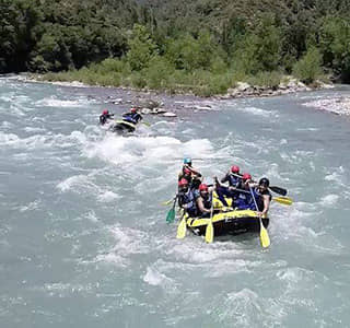 Rafting en el Pirineos para colegios